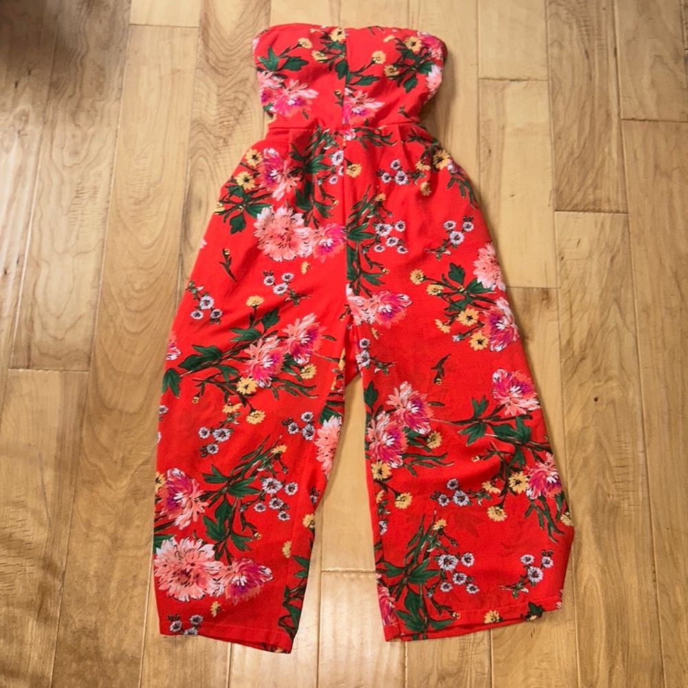 CHARLOTTE RUSSE Floral Strapless Romper | Size Large
